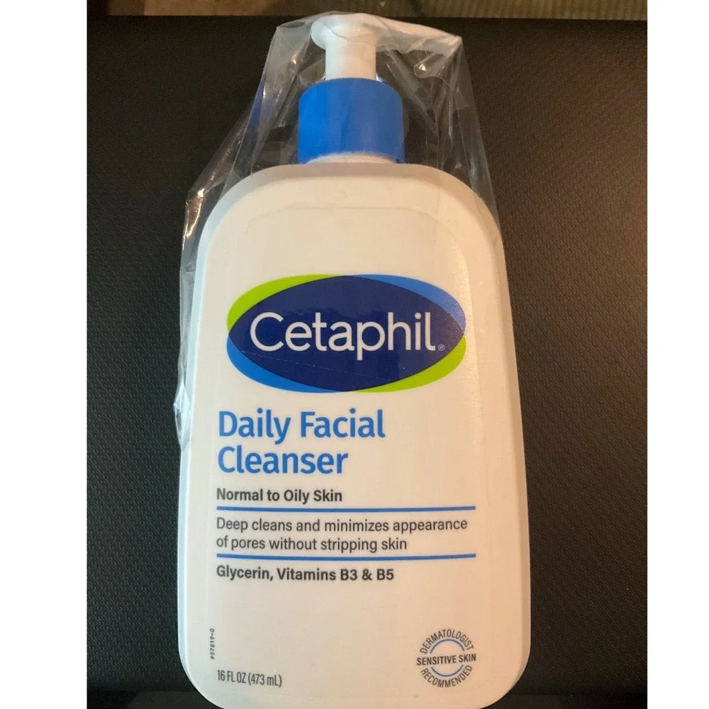 Cetaphil Daily Facial Cleanser Normal to Oily Sensitive Skin 16oz Vitamin B3 B5
